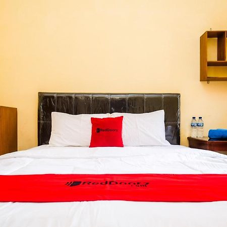 Reddoorz Syariah @ Griya Thamrin Manahan Solo Zewnętrze zdjęcie