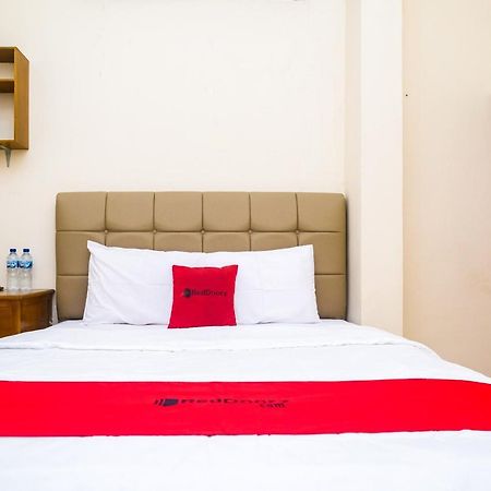 Reddoorz Syariah @ Griya Thamrin Manahan Solo Zewnętrze zdjęcie