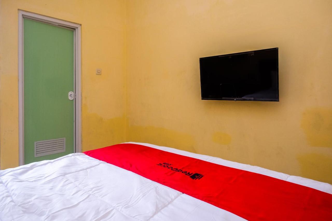 Reddoorz Syariah @ Griya Thamrin Manahan Solo Zewnętrze zdjęcie