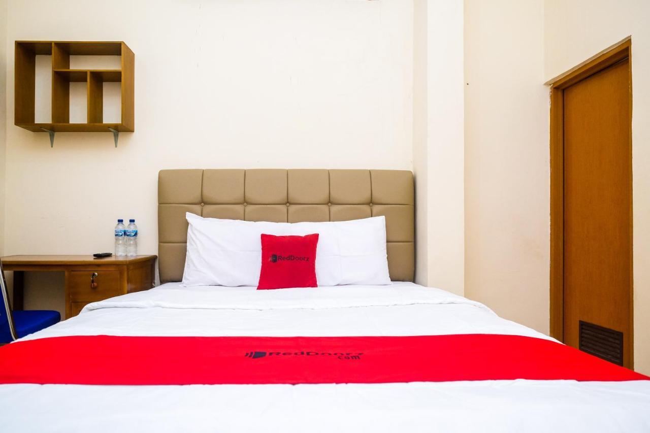 Reddoorz Syariah @ Griya Thamrin Manahan Solo Zewnętrze zdjęcie