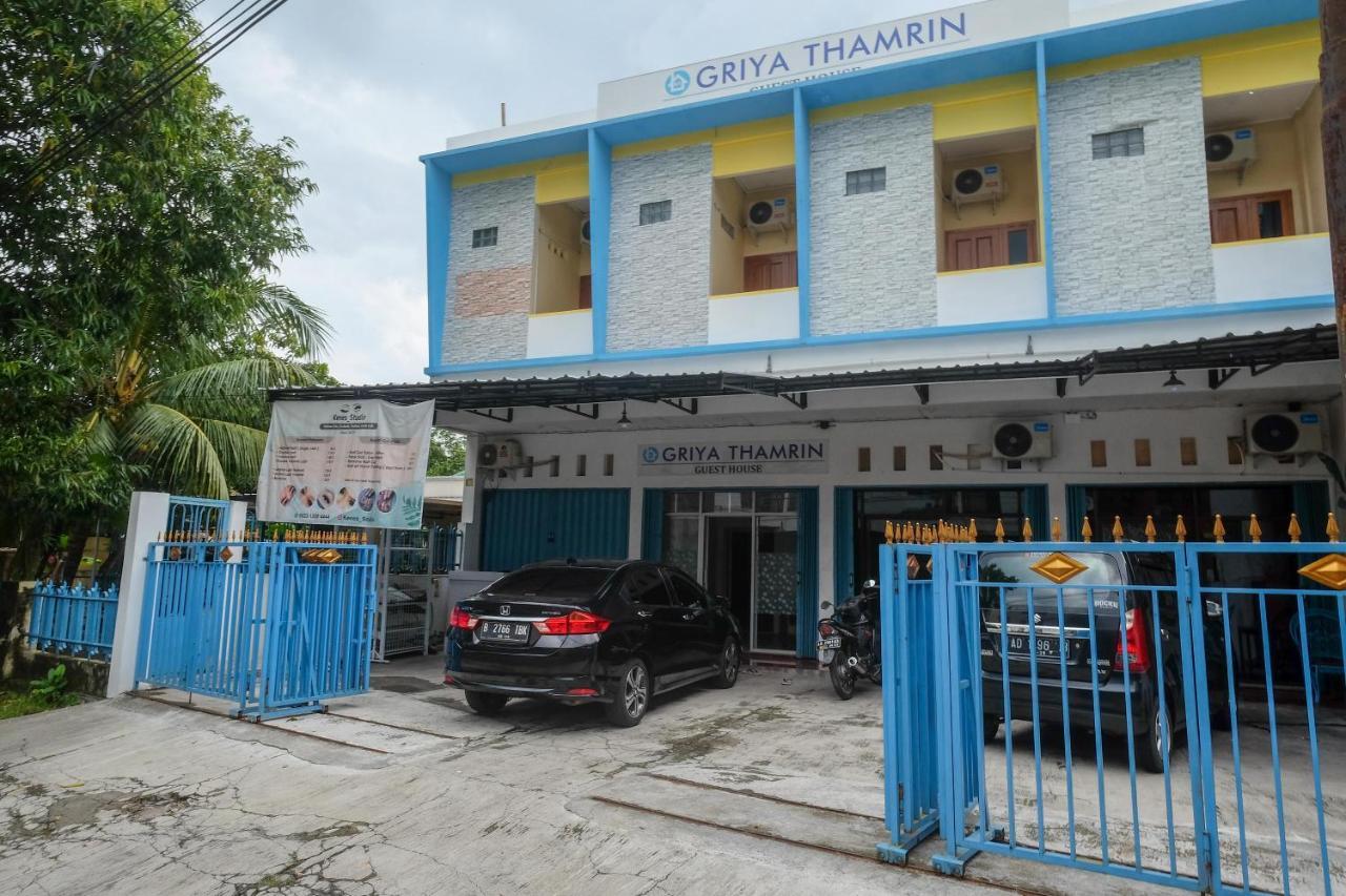 Reddoorz Syariah @ Griya Thamrin Manahan Solo Zewnętrze zdjęcie