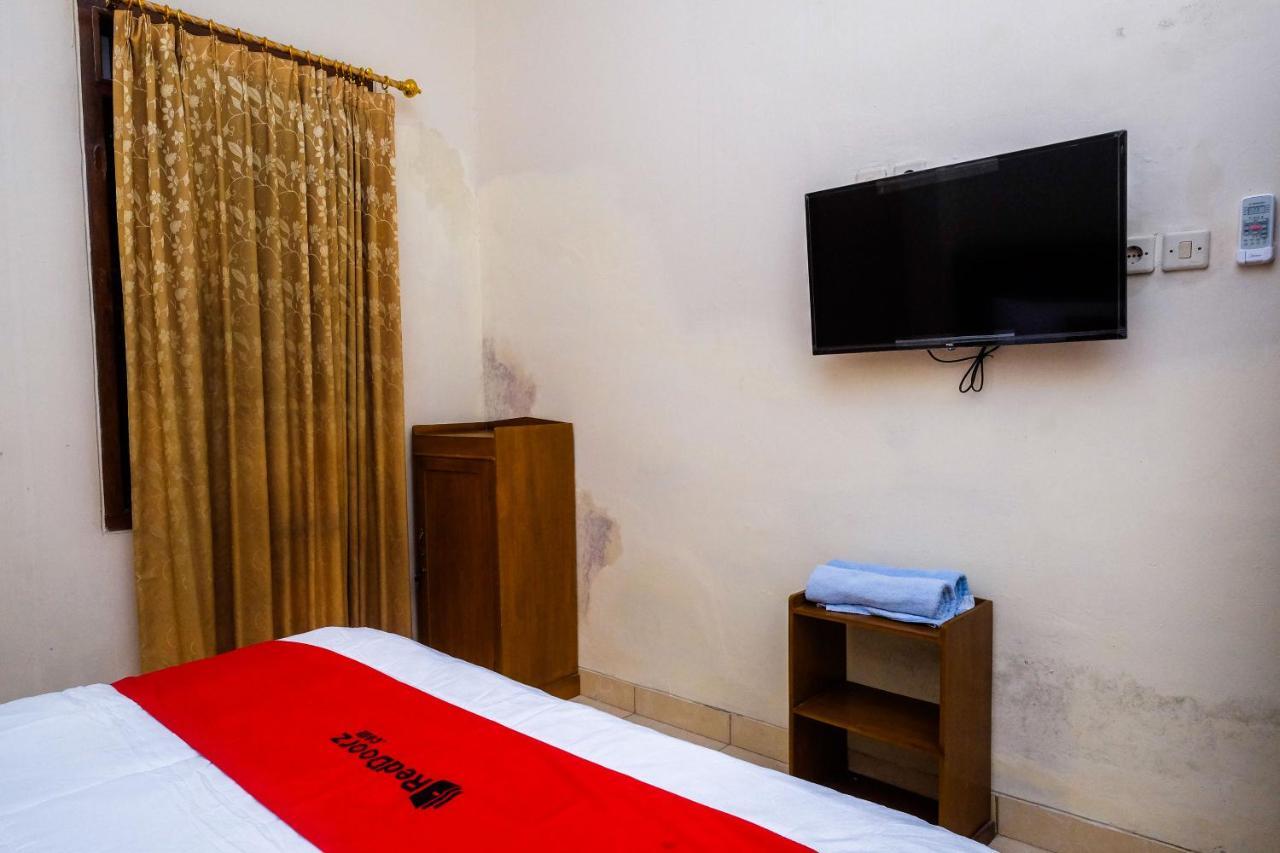 Reddoorz Syariah @ Griya Thamrin Manahan Solo Zewnętrze zdjęcie